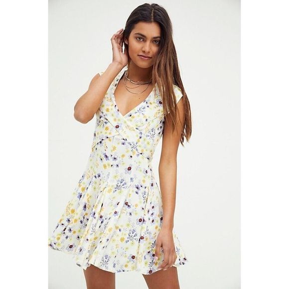 Free People Women's Sz XS Ivory Combo Floral "It Takes Two" Wrap Dress $128 - Picture 11 of 11